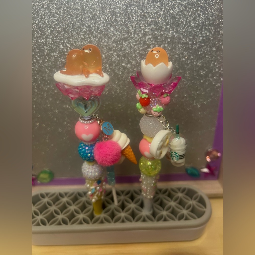 Custom pens 🖊️💕 - Picture 13 of 16